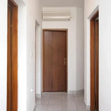 Apartments By The Sea Kali, Ugljan - 345 Exterior photo