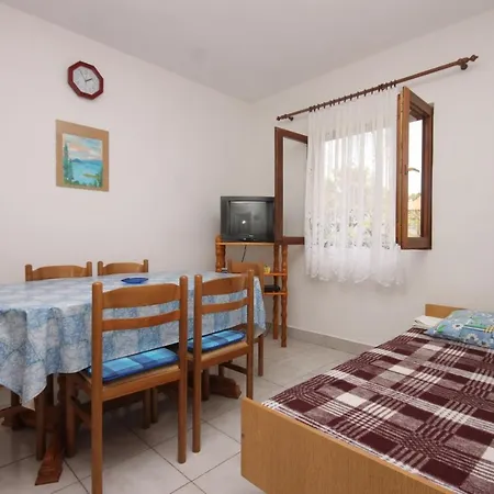 Apartments By The Sea Kali, Ugljan - 345 Exterior photo